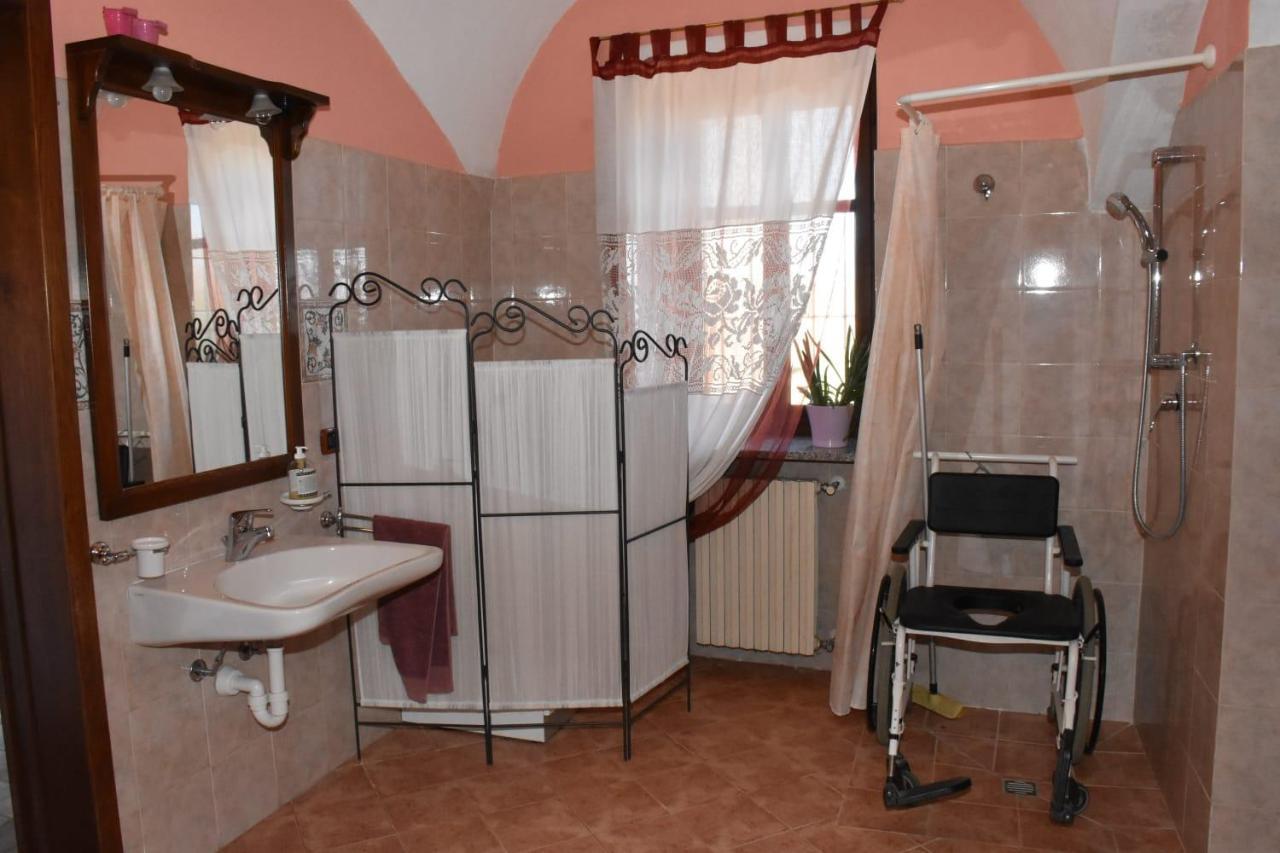 Bed and Breakfast La Casa Di Enzo Lequio Tanaro Экстерьер фото